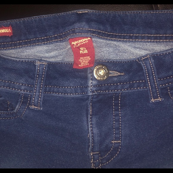 Capris - Picture 3 of 4